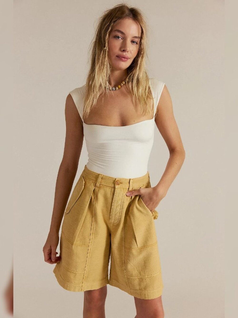 Free People Tybee Pleat Chino Shorts M 8 Women's Casual Cotton Yellow NEW 47217